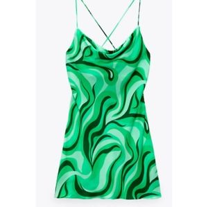 Zara GREEN FLOWY MINI DRESS
